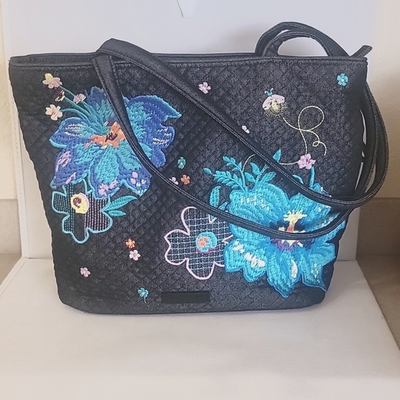 NEW - VERA BRADLEY EMBROIDERED ICONIC TOTE PURSE HANDBAG - Picture 1 of 7